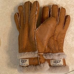 UGG WINTER GLOVES